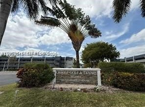7797 Golf Cir Dr, Margate, FL 33063