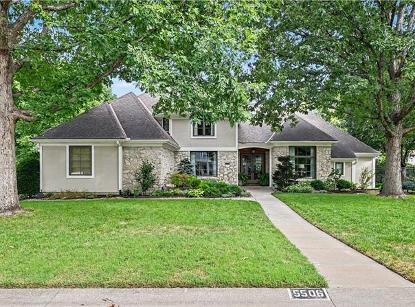 5506 W 82nd Place, Prairie Village, KS 66208