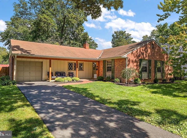 120 DICKINSON LN, WILMINGTON, DE 19807