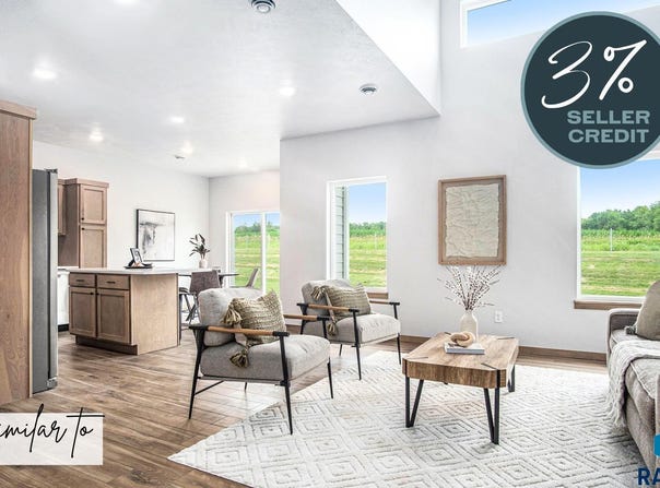8005 E Tencate Pl, Sioux Falls, SD 57110