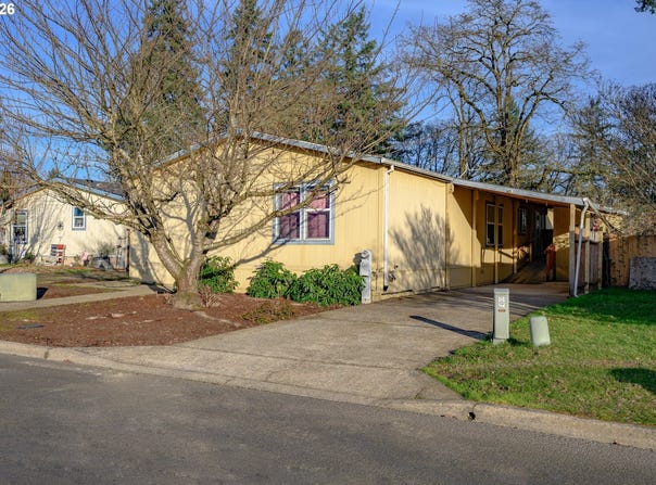 1282 E 3RD St, Lafayette, OR 97127