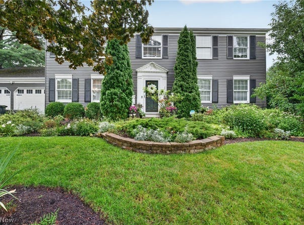 988 White Oak Circle, Medina, OH 44256