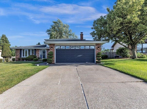 700 Cherry Hill Road, Dyer, IN 46311