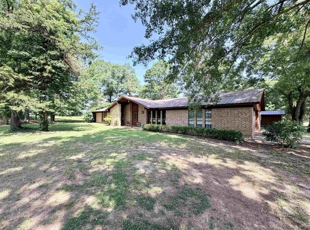 1104 High Street, Winthrop, AR 71866-0000