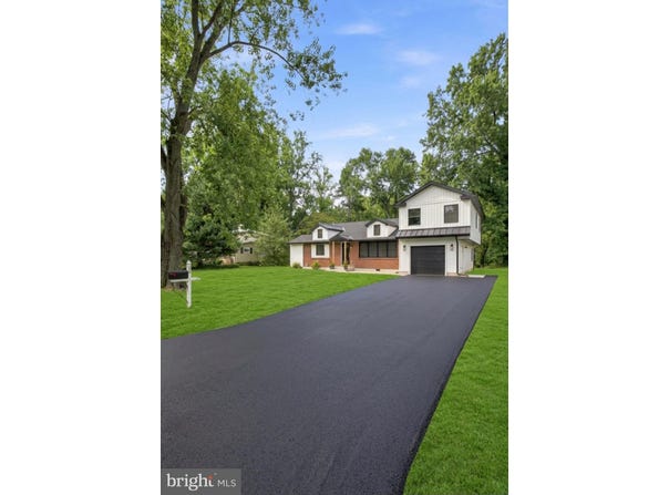 50 MANOR Lane, YARDLEY, PA 19067
