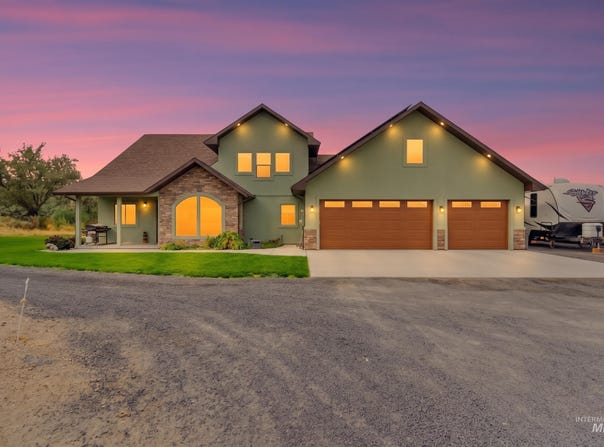 1481 Valley Steppe Dr, Buhl, ID 83316