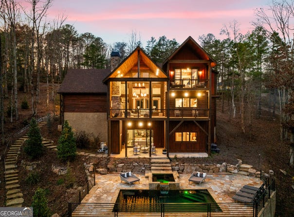 450 Miracle Lane, Blue Ridge, GA 30513