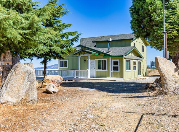 17075 Matterhorn Drive, Tehachapi, CA 93561
