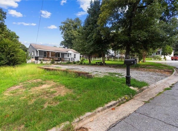 2 Lafayette Drive, Columbus, GA 31903