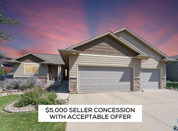 5208 S Breezeway Ave, Sioux Falls, SD 57108