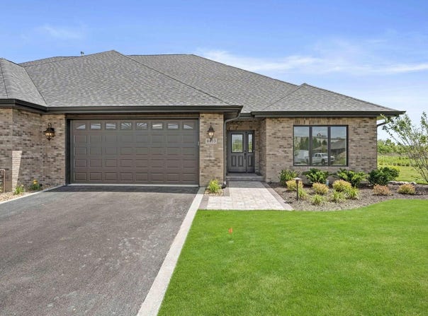 8432 Shell Drive, St. John, IN 46373