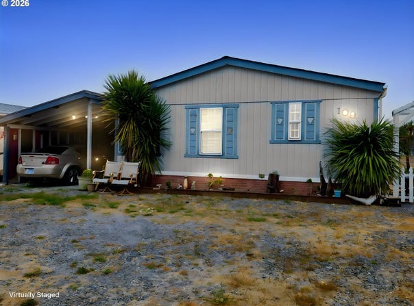 94120 STRAHAN St, GoldBeach, OR 97444