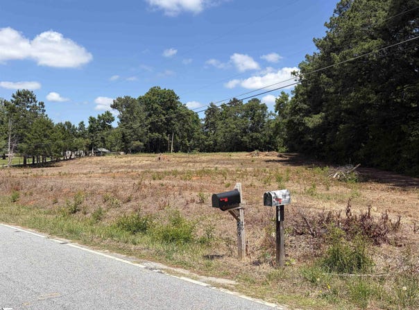 208 Pine Drive, Hodges, SC 29653