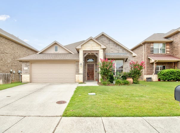 1809 SILVER OAKS, Gainesville, TX 76240