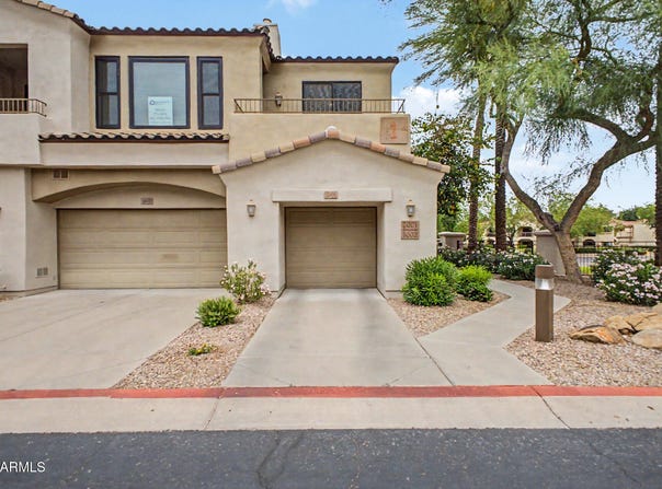 3131 E LEGACY Drive, Phoenix, AZ 85042