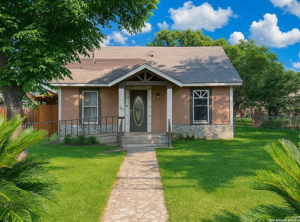 822 N High, Uvalde, TX 78801