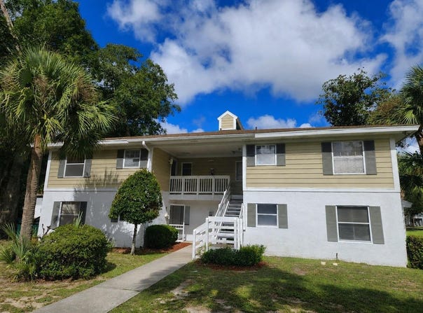 8215 FAIRWAYS Circle, OCALA, FL 34472