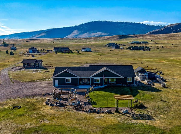 25521 Three Moon Drive, Elmo, MT 59915