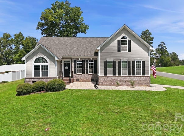 4851 Summerside Drive, Clover, SC 29710