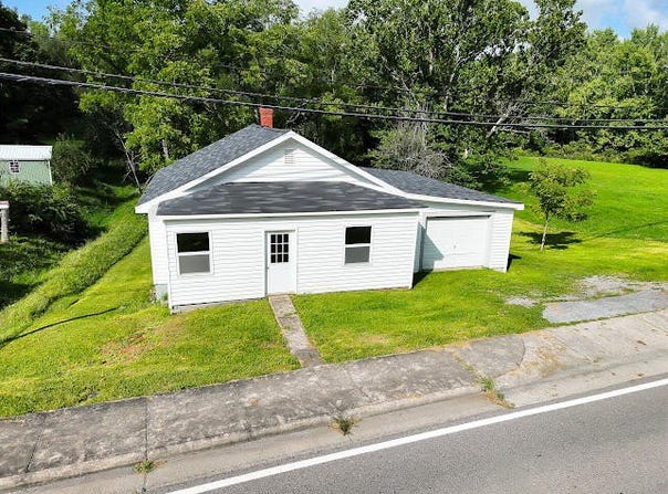 379 Freedom Avenue, Tazewell, VA 24651