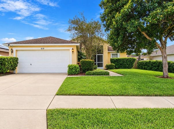 610 LAKEMONT Drive, BRANDON, FL 33510