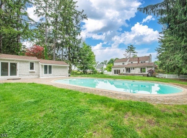 163 Sand Spring Rd, Harding Twp., NJ 07960-3422