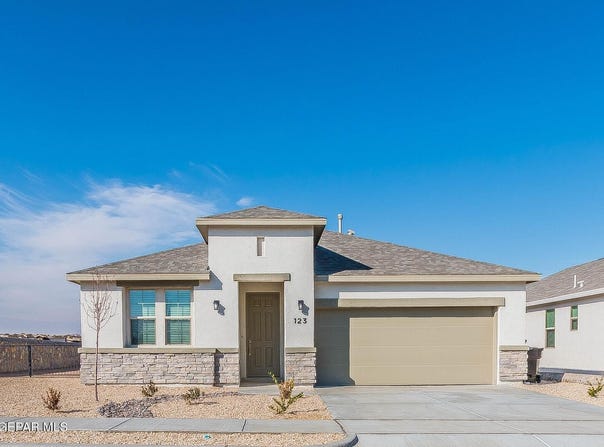 123 Esther Trail, Sunland Park, NM 88063