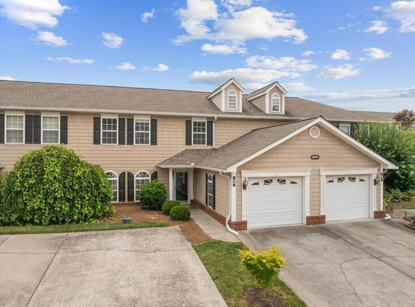 1899 N Summit Drive, DALTON, GA 30721