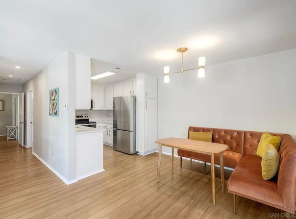 1906 Park Dale Ln, Encinitas, CA 92024