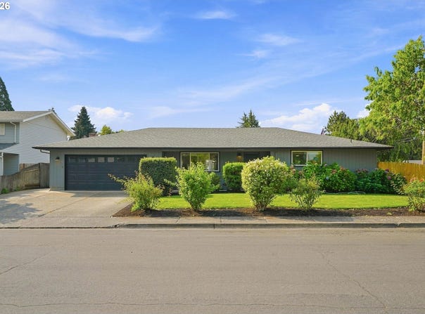 992 TRAVIS Ave, Eugene, OR 97404