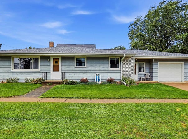 101 Clark Street, WARREN, IL 61087