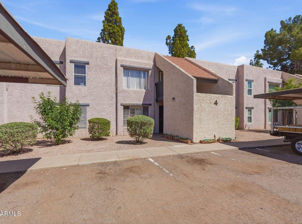 1927 E HAMPTON Avenue, Mesa, AZ 85204