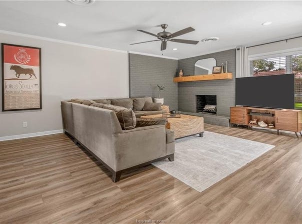 2308 Morningside Drive, Bryan, TX 77802