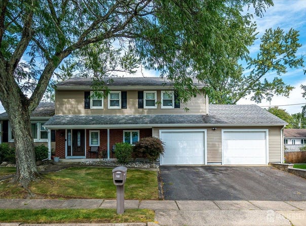 21 Marlin Avenue E, Edison, NJ 08820