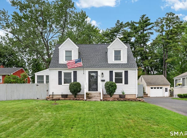 33 Sinclair Street, Windsor, CT 06095