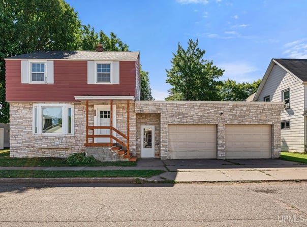 726 Maurice Street, Ishpeming, MI 49849