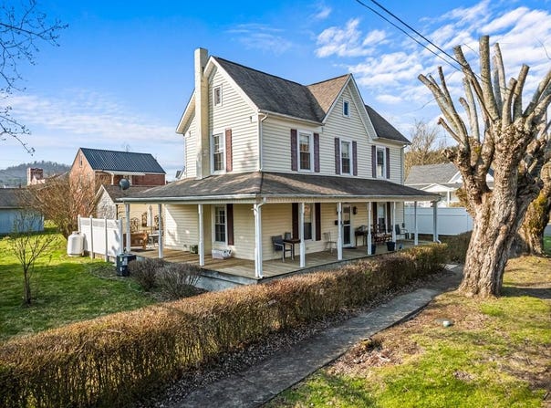 211 W Webster St., Galax, VA 24333