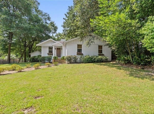 3751 Old Shell Road, Mobile, AL 36608