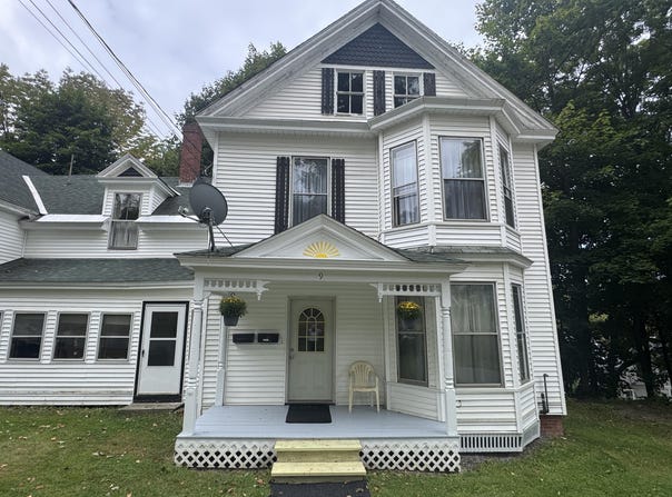 9 High Street, Dexter, ME 04930