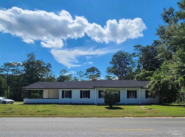 4941 Henry St, Milton, FL 32570