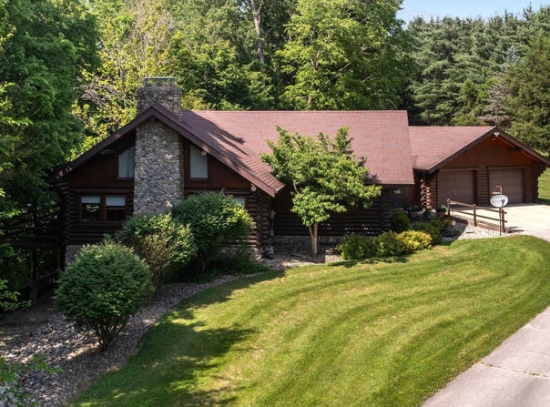 24205 County Road 126, Goshen, IN 46526-8725