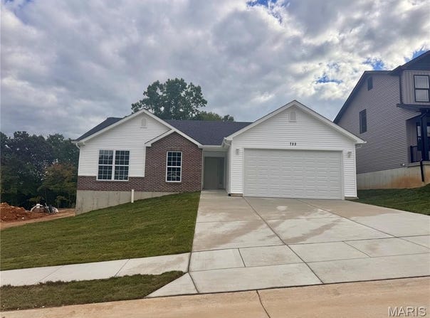 722 Blake Drive, Hillsboro, MO 63050