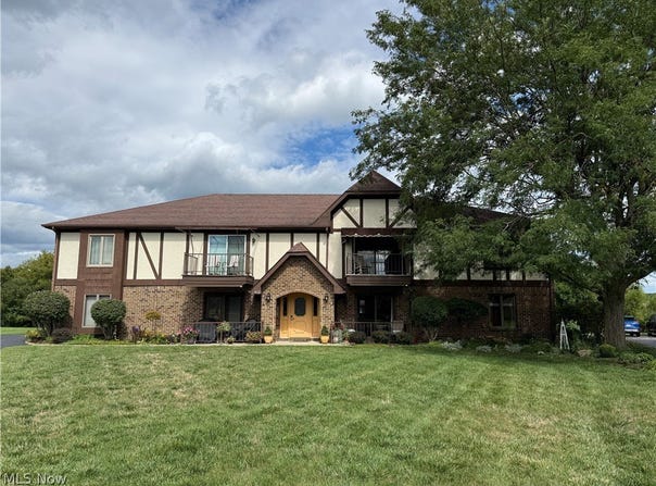 852 Pearson Circle, Boardman, OH 44512
