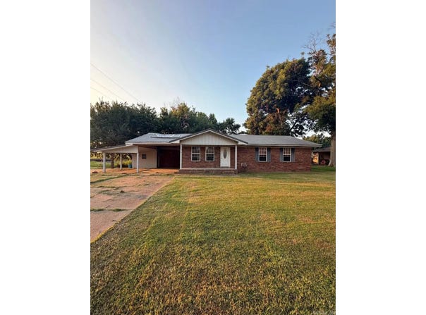 100 Ce Brawner Rd, Wynne, AR 72396