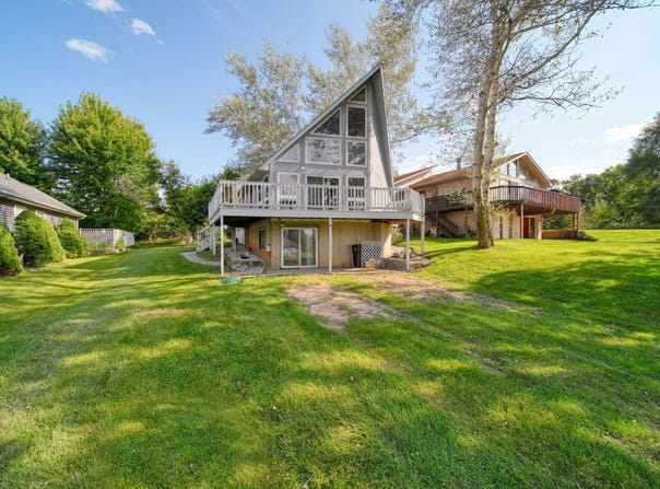 169 Riviera Drive, Brooklyn, MI 49230