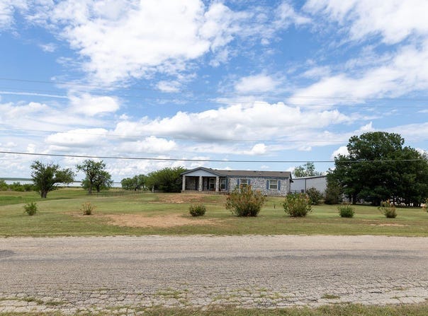 4544 scenic dr, Breckenridge, TX 76424