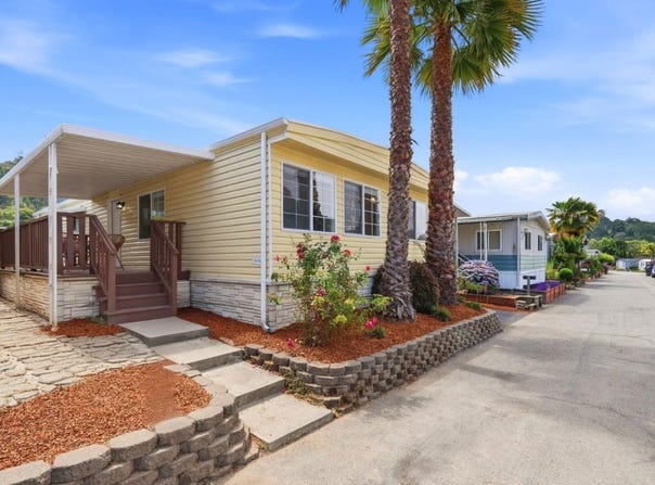 28 Eugenia AVE 28, APTOS, CA 95003