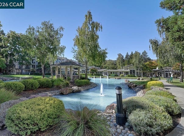 1860 Tice Creek Dr, Walnut Creek, CA 94595