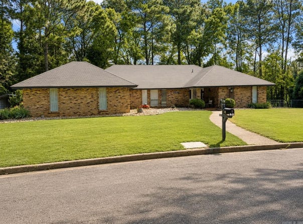 107 Evonshire Dr, Arkadelphia, AR 71923