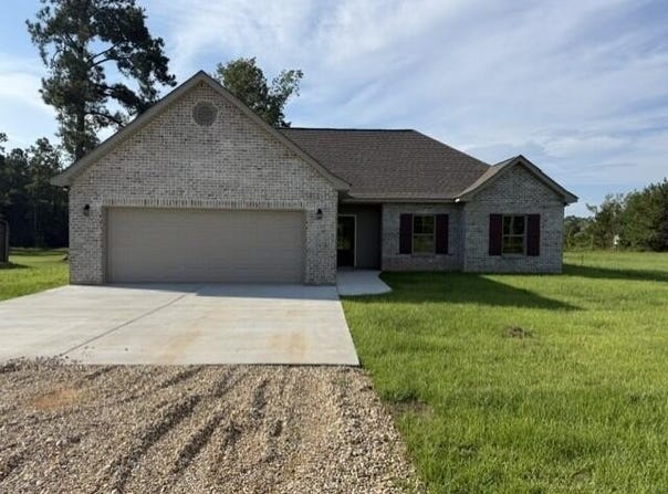 1238 W Union Rd, Picayune, MS 39466